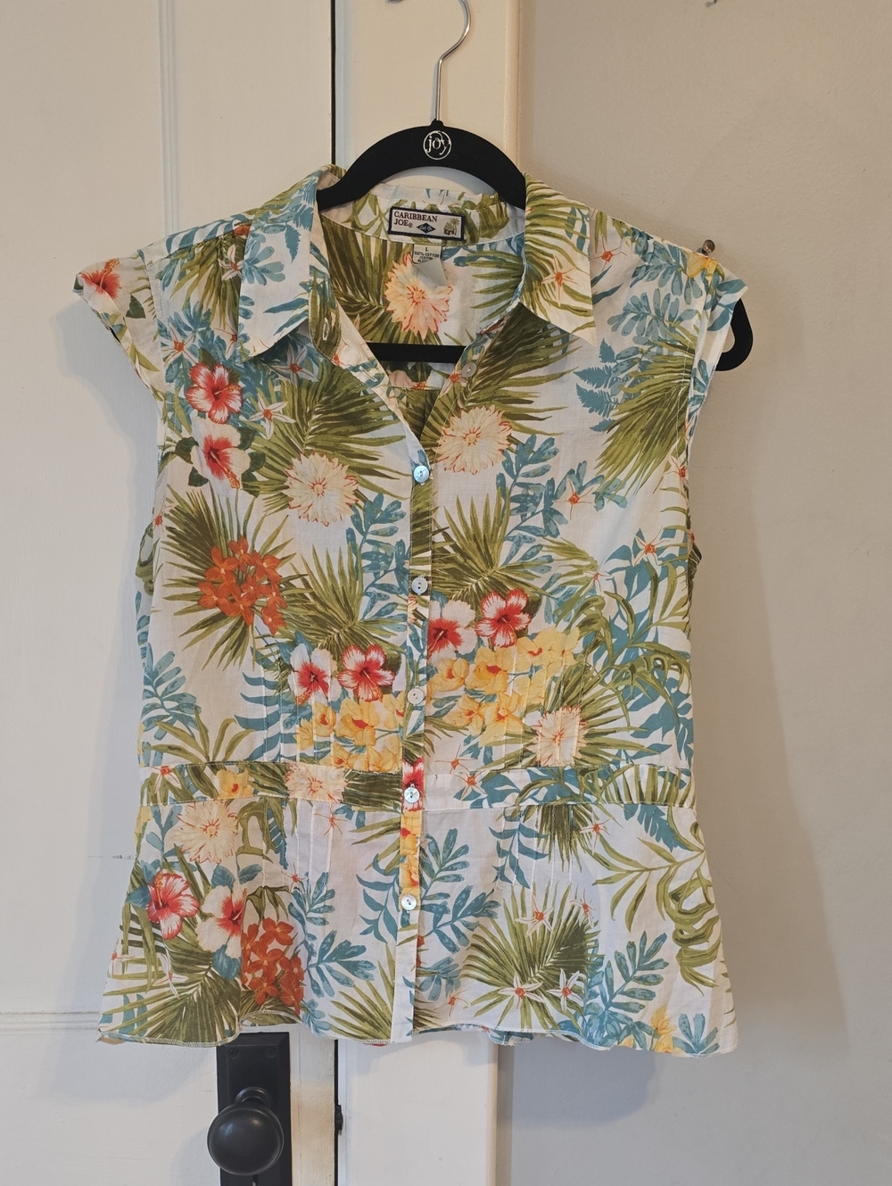 Caribbean Joe White Tropical Floral Button-Front Cap Sleeve Top